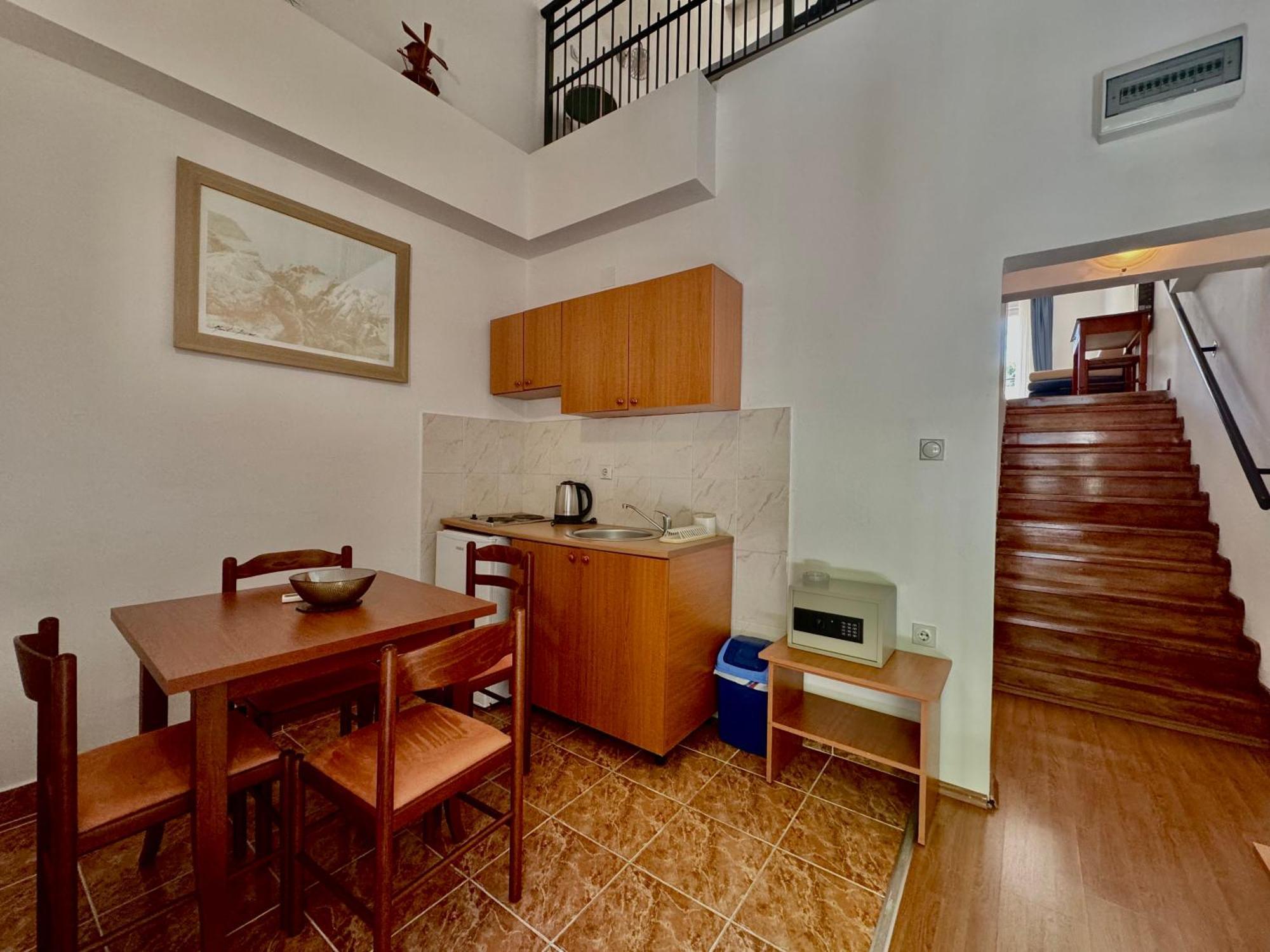 For-A Apartmani Бечичі Екстер'єр фото