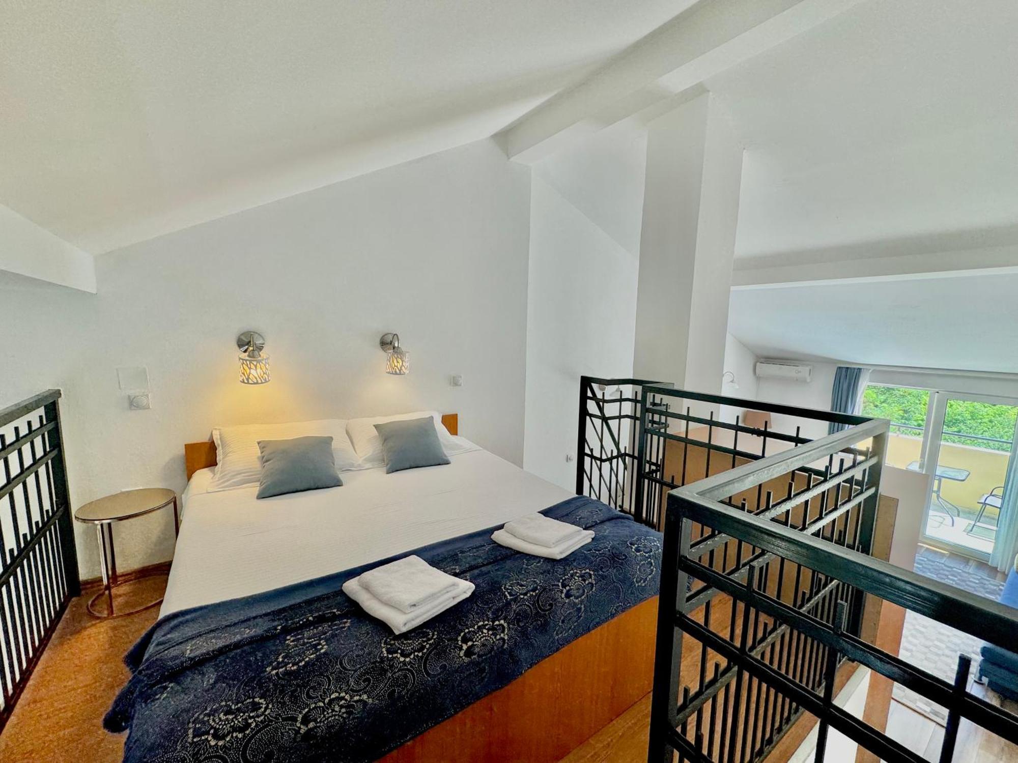 For-A Apartmani Бечичі Екстер'єр фото