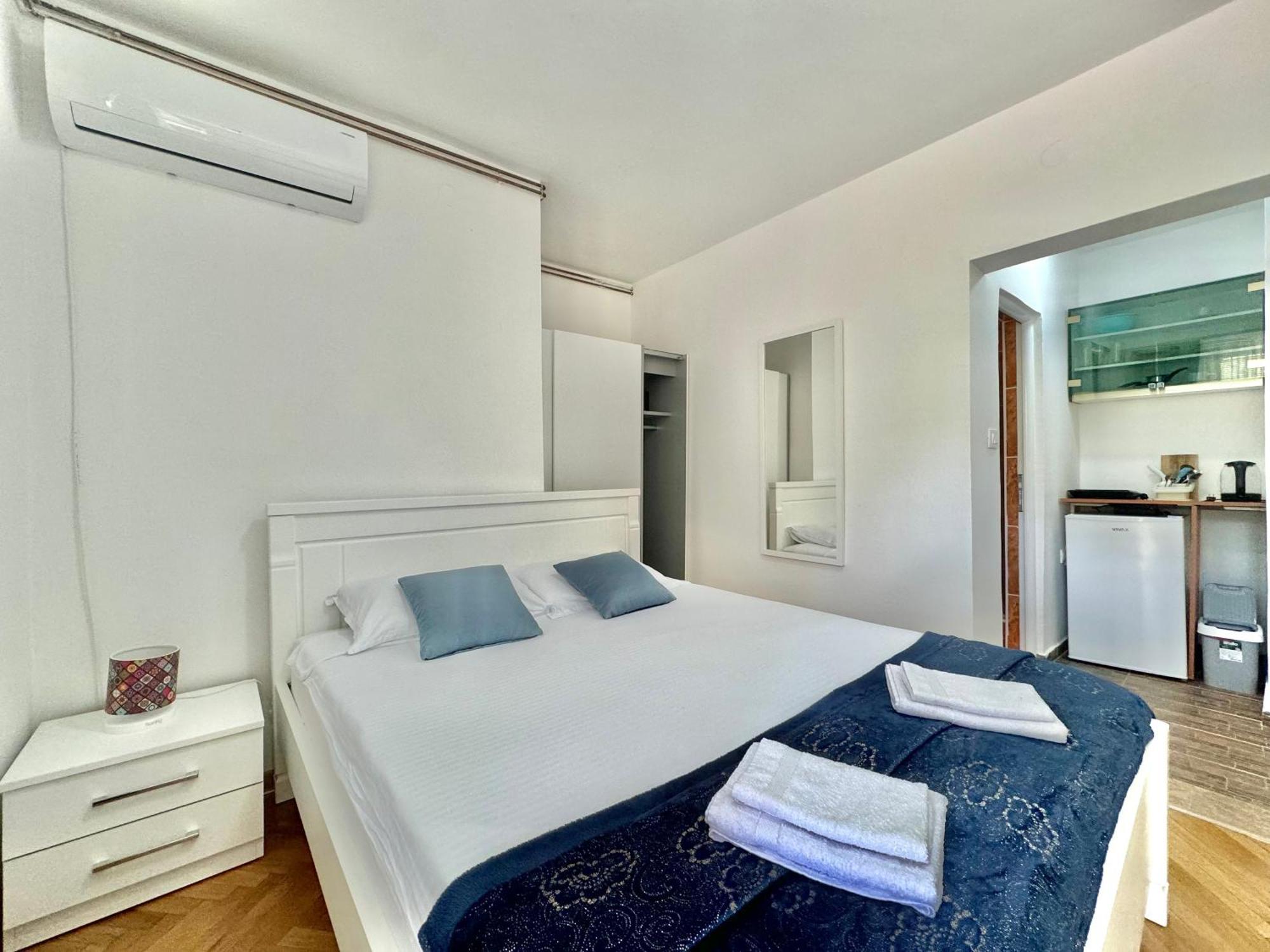 For-A Apartmani Бечичі Екстер'єр фото