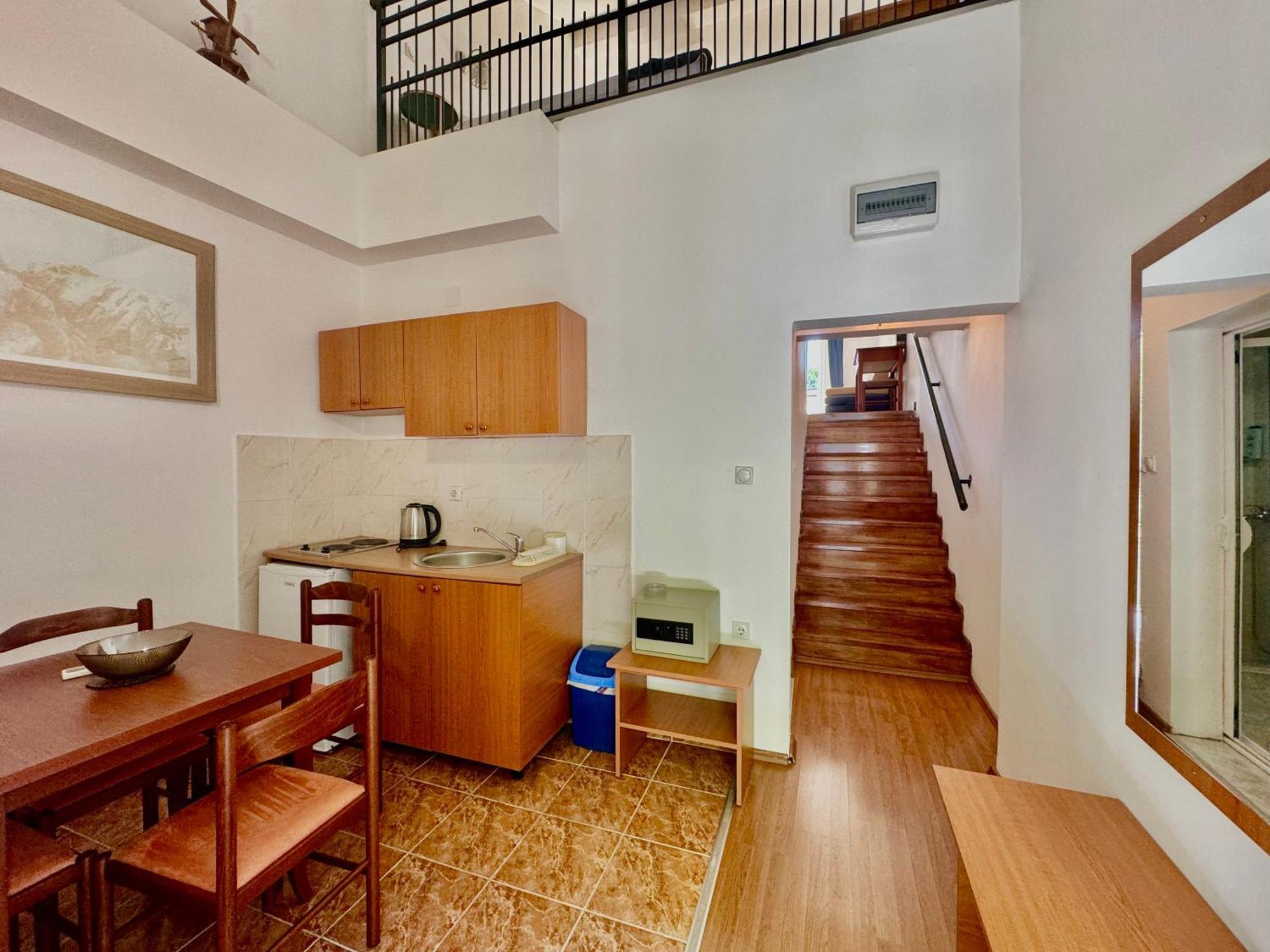 For-A Apartmani Бечичі Екстер'єр фото