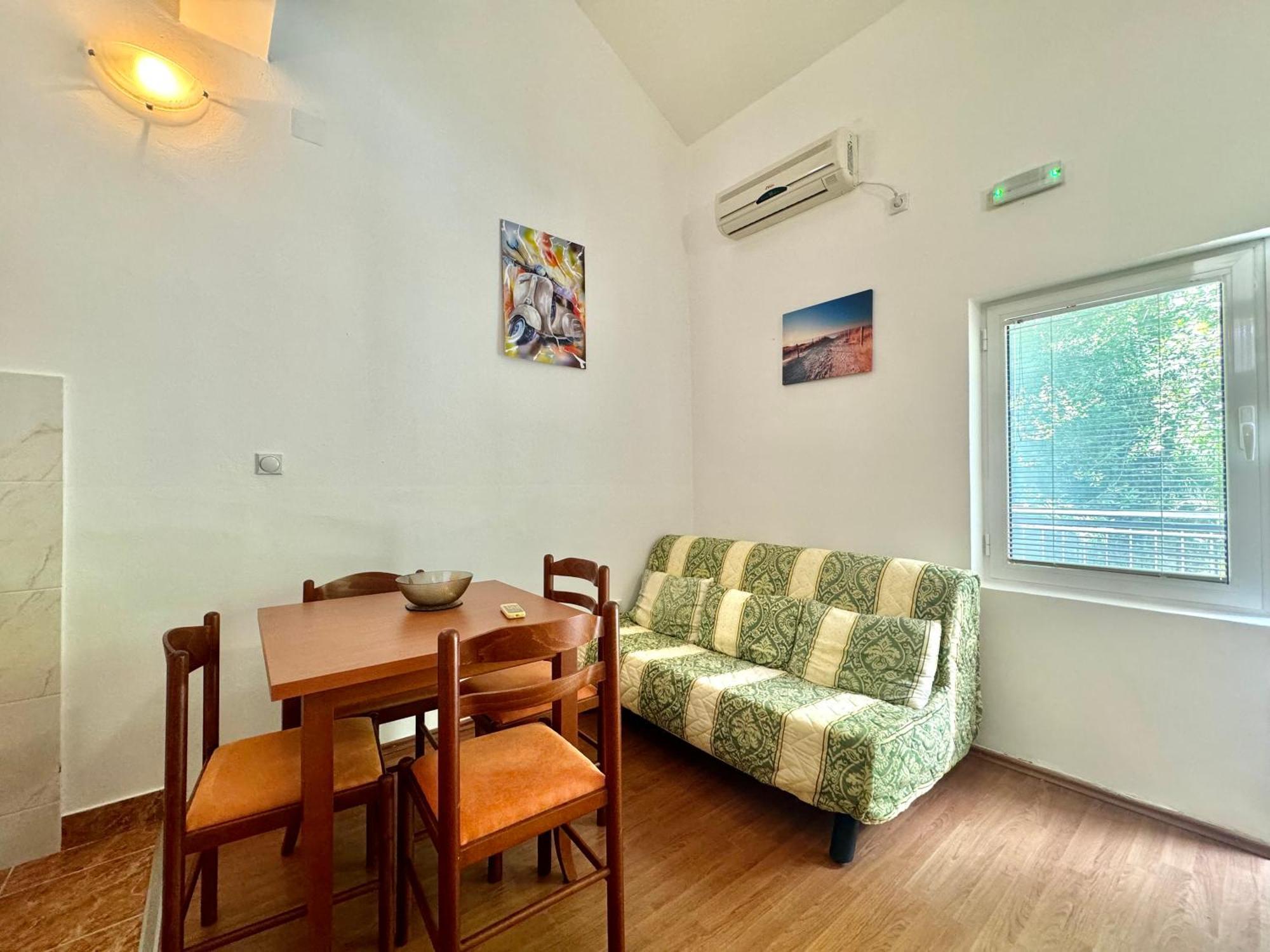 For-A Apartmani Бечичі Екстер'єр фото