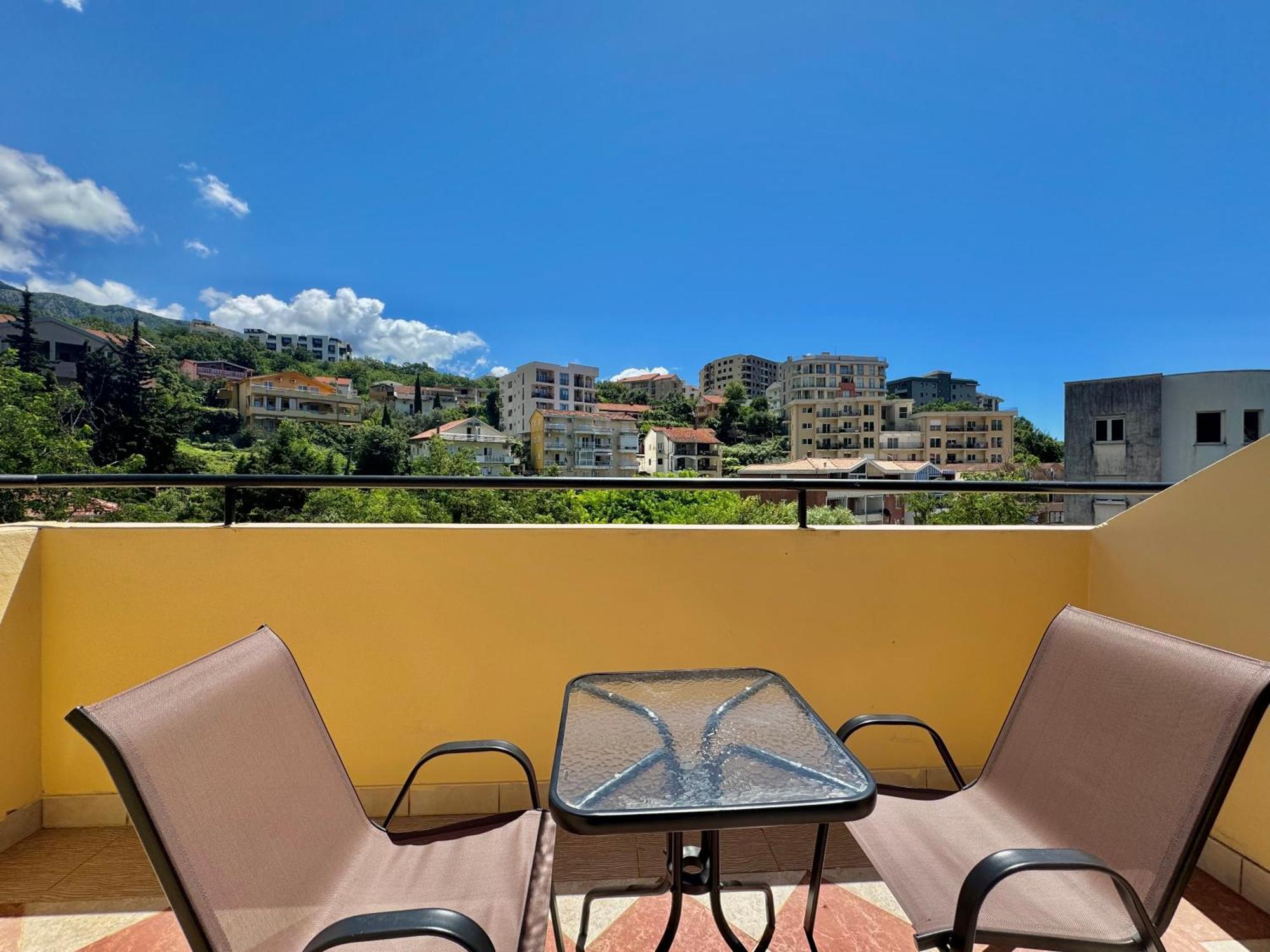 For-A Apartmani Бечичі Екстер'єр фото
