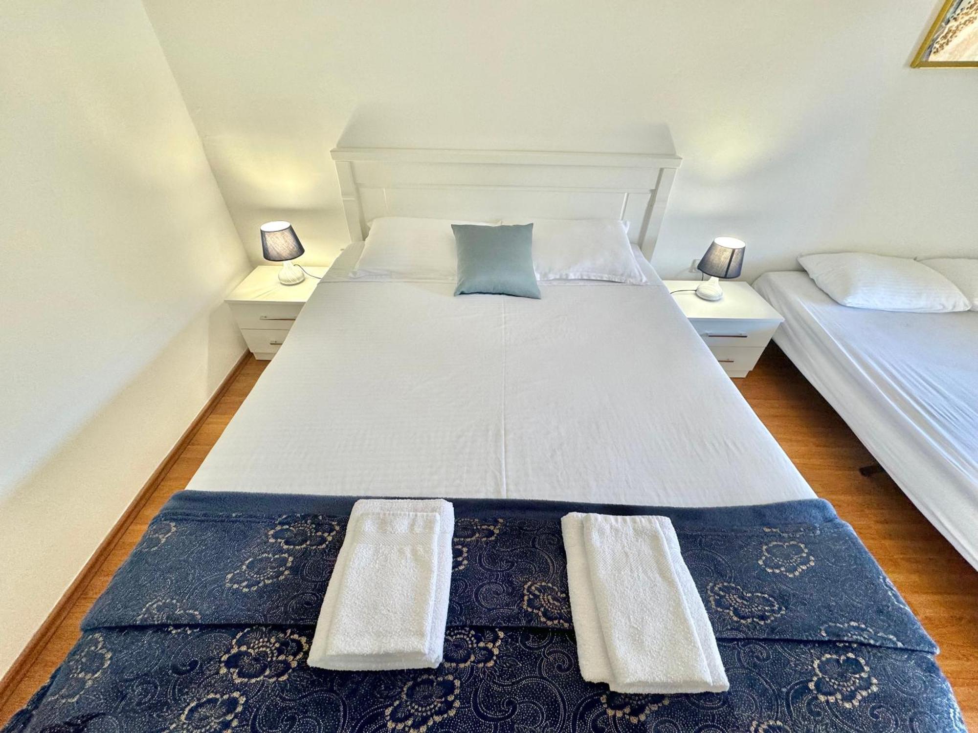 For-A Apartmani Бечичі Екстер'єр фото