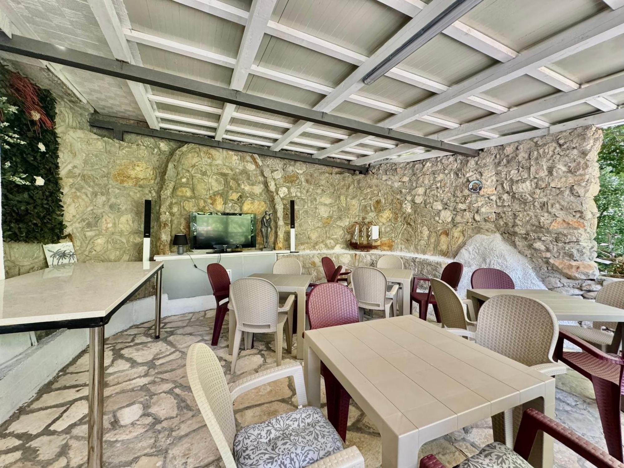For-A Apartmani Бечичі Екстер'єр фото